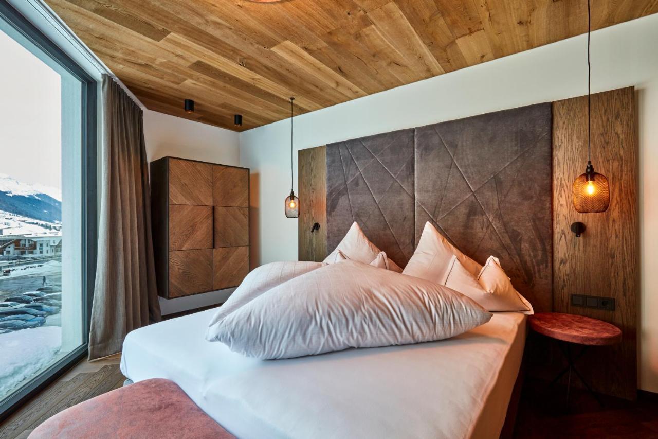 Hotel Alpina อิสชเกิล ภายนอก รูปภาพ
