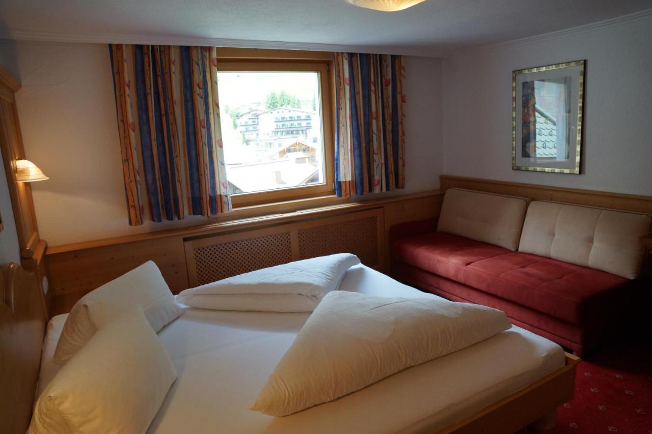 Hotel Alpina อิสชเกิล ภายนอก รูปภาพ