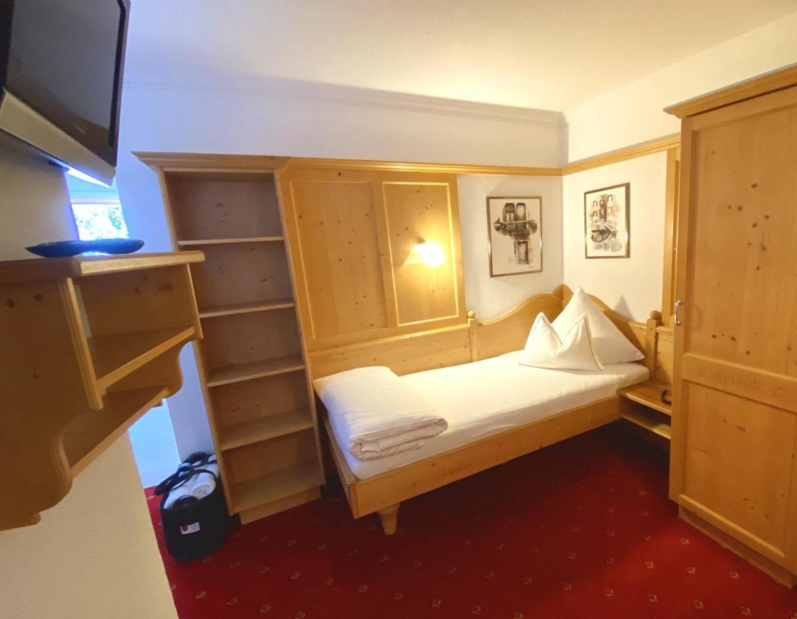 Hotel Alpina อิสชเกิล ภายนอก รูปภาพ