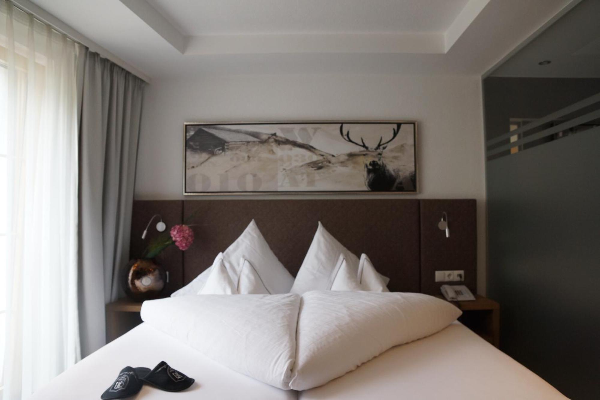 Hotel Alpina อิสชเกิล ภายนอก รูปภาพ